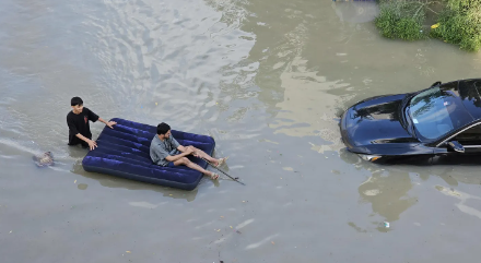 Floods in UAE and Oman (GS Paper 3, Environment)